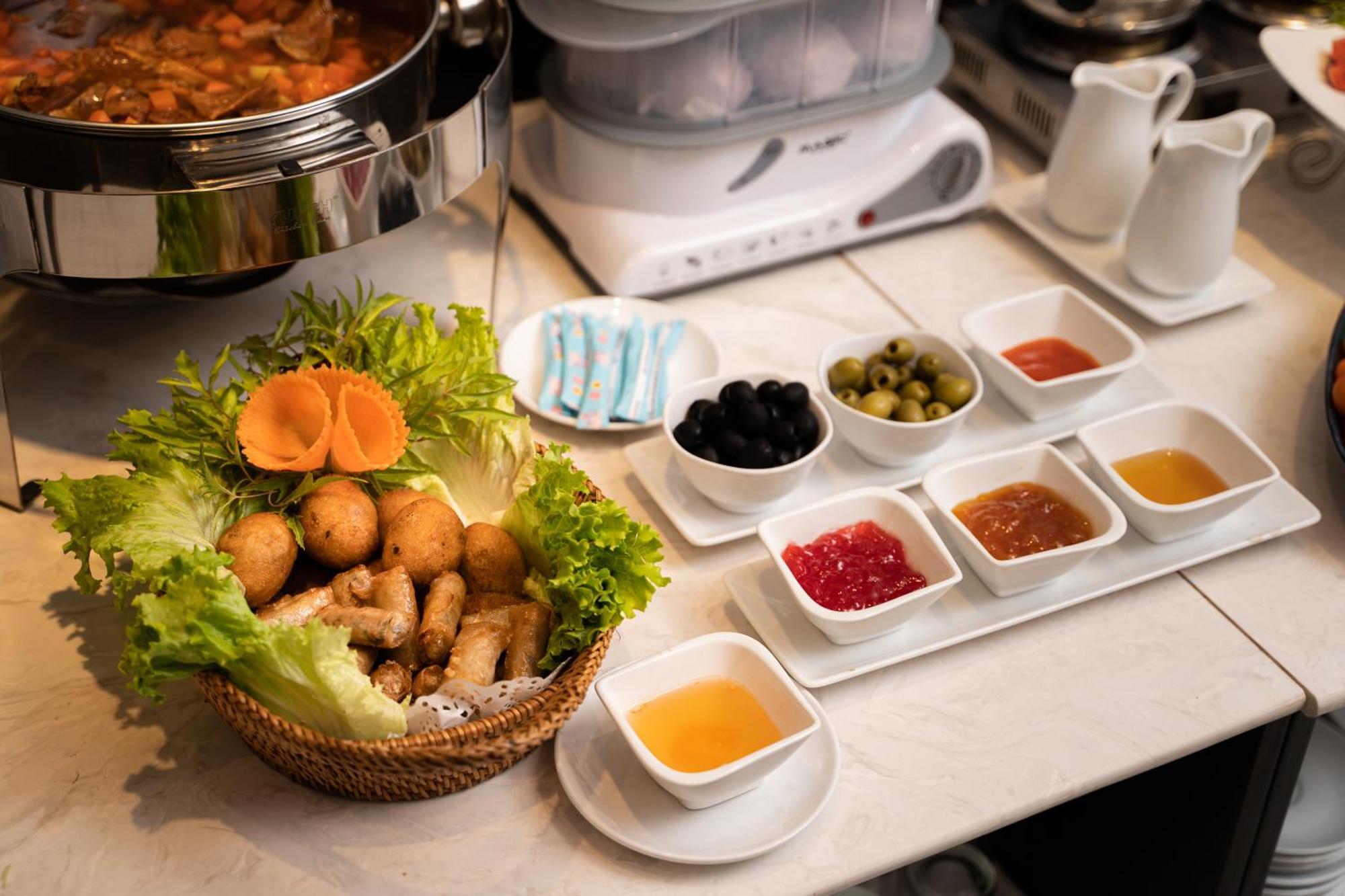 Hanoi Garden Hotel & Spa Exteriör bild